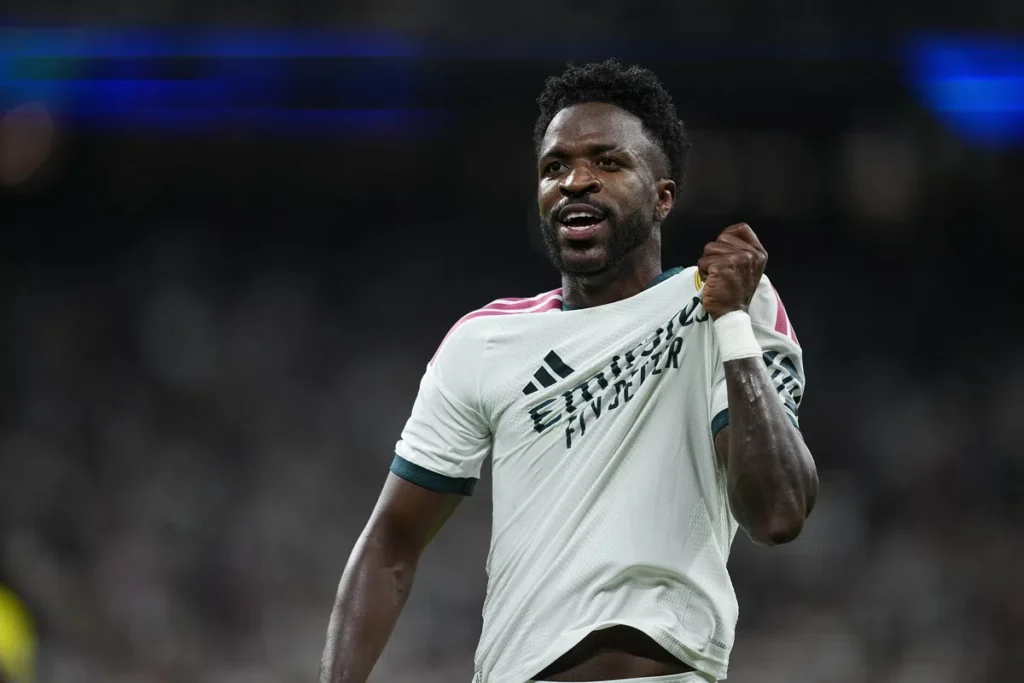 Vinícius Júnior in a Real Madrid shirt during a match.