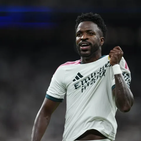 Vinícius Júnior in a Real Madrid shirt during a match.