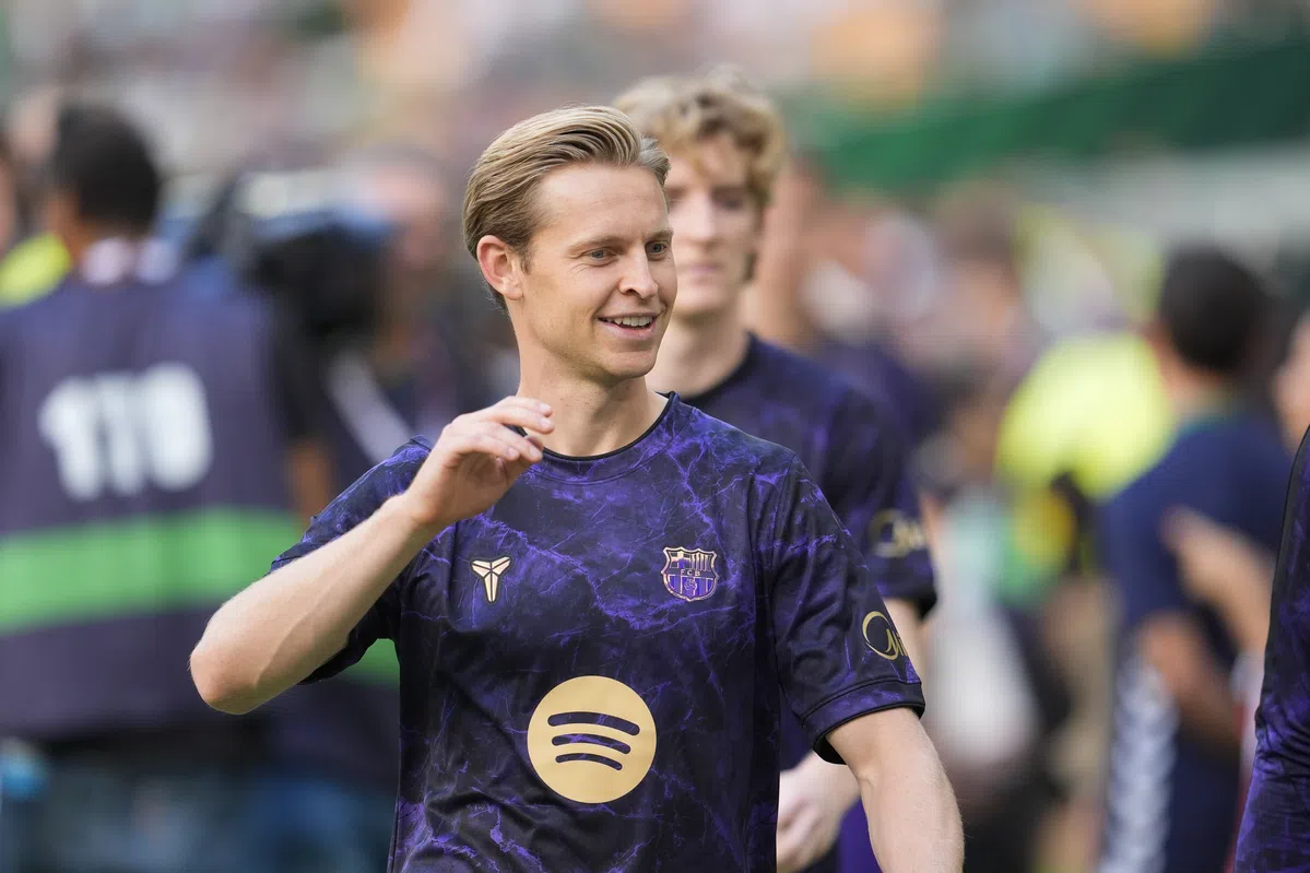 Frenkie de Jong in een FC Barcelona-shirt tijdens een trainingssessie.
