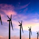 Vertrekkende TenneT-CEO pleit voor nieuwe fabrieken aan de Nederlandse kust om te profiteren van windenergie